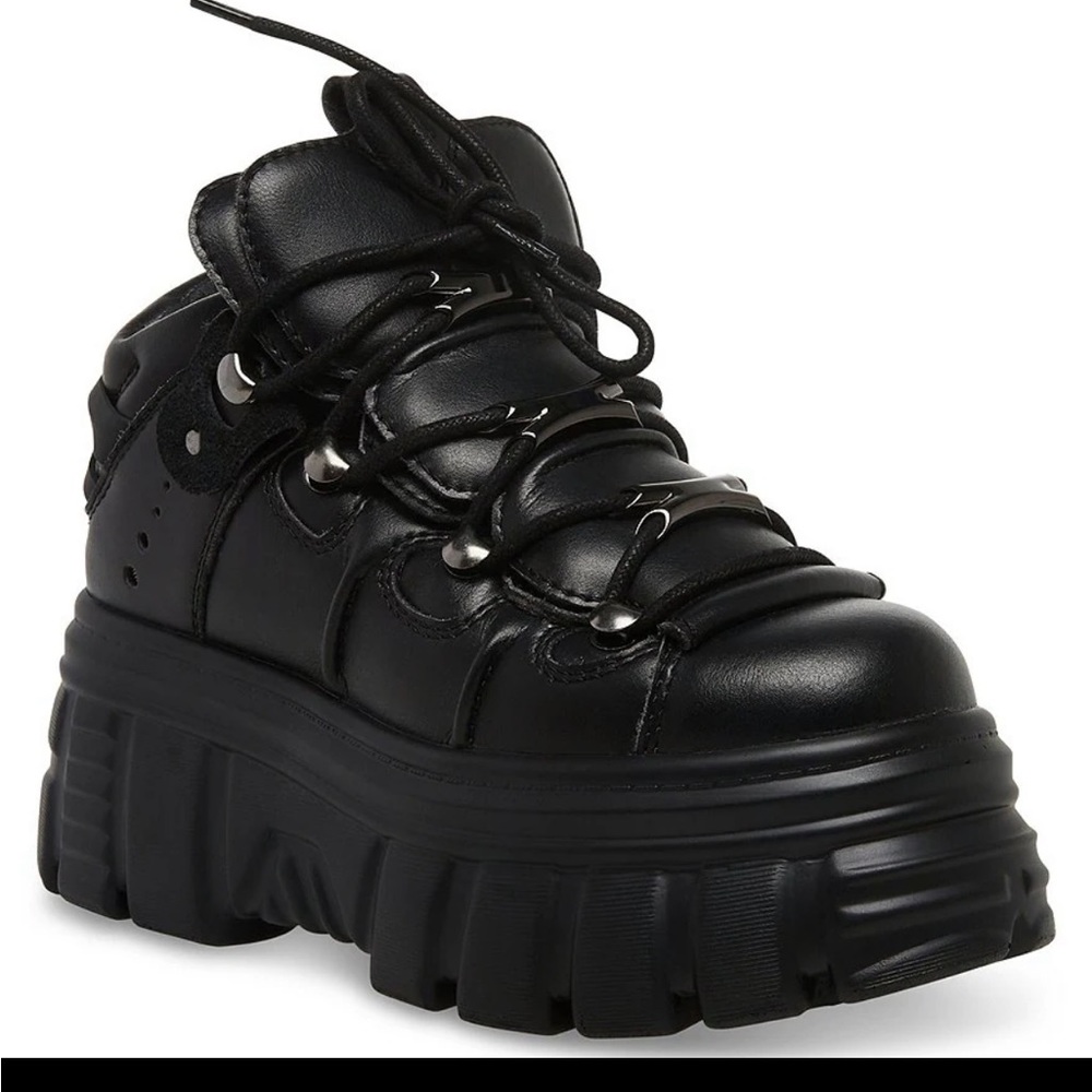 Steve Madden Reign Black Leather Platform Hiker Boot W/ Box Pre owned